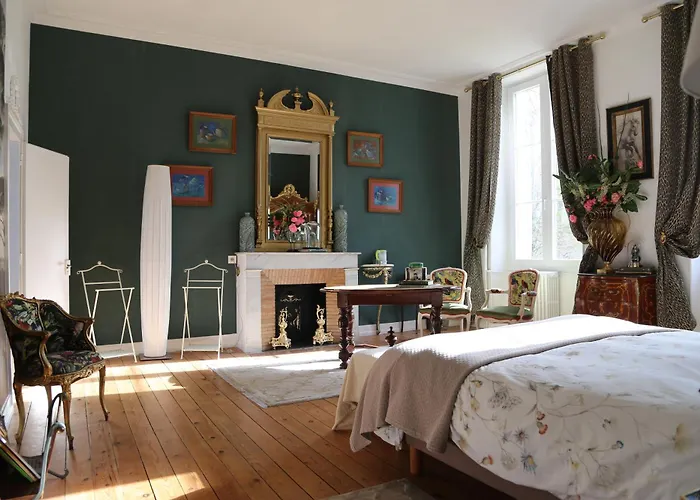 La Maison Au Cedre