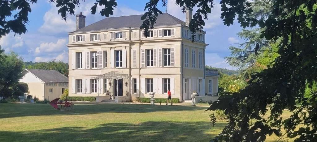 Alojamento de Acomodação e Pequeno-almoço La Maison Au Cedre Marsac-sur-l'Isle